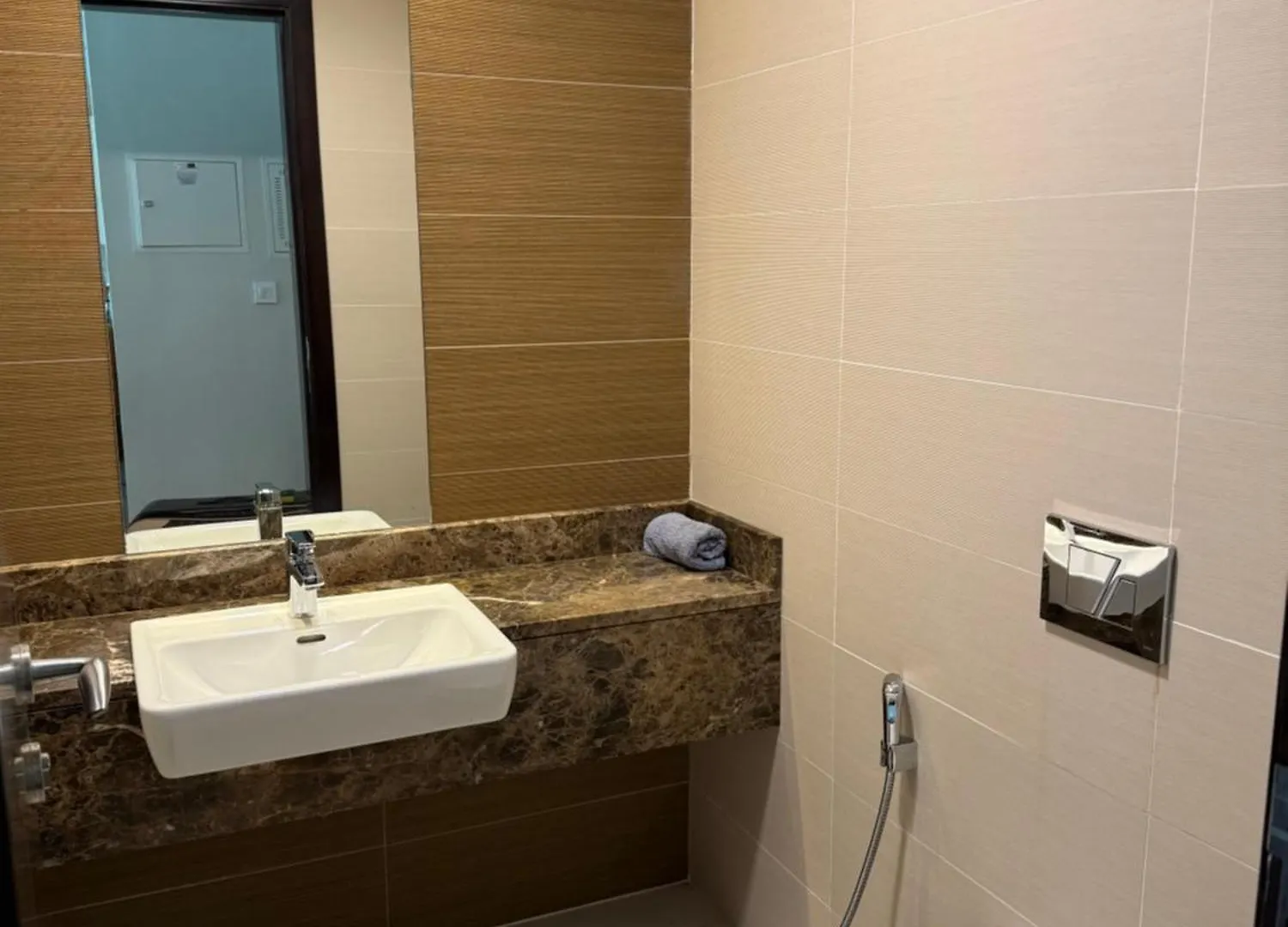 Sparkle Towers By Swarovski - Dubai Marina - High Floor - Beach Resort Sunset View 0*,  United Arab Emirates