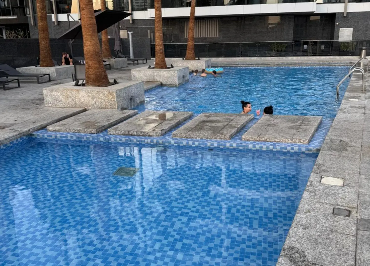 Sparkle Towers By Swarovski - Dubai Marina - High Floor - Beach Resort Sunset View Apartment
